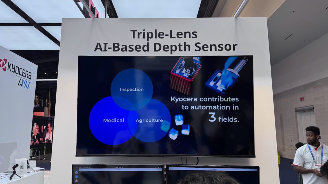 京セラが展示した「3眼AIデプスセンサー」