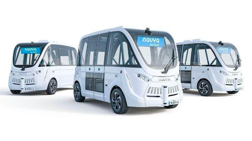 マクニカと北海道岩見沢市、自動運転EVバスの公道走行実証実験を実施
