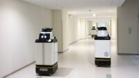 川崎重工とSEQSENSE、屋内配送向けサービスロボットを藤田医科大学病院に導入