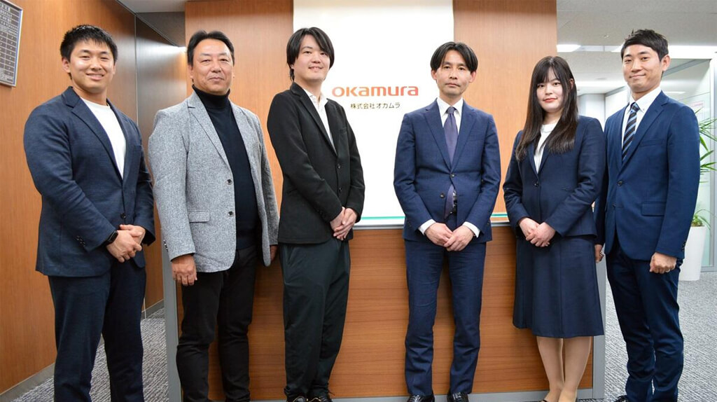 オカムラ、アグレックスと自然言語社内ナレッジ検索システムを構築し生産性を向上