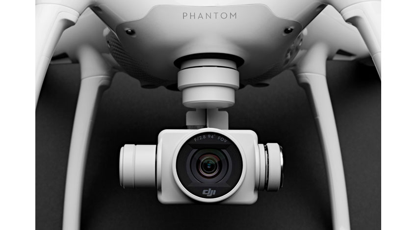 DJI、より簡単にプロフェッショナルレベルの空撮を実現するフライングカメラ「Phantom 4」発表