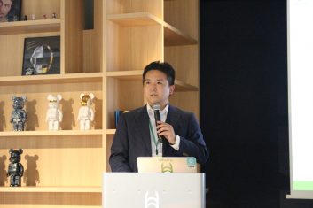 ウフル　八子氏　製造業とAI