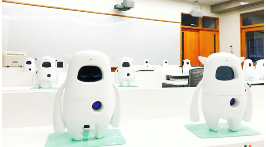 AKA LLC、同志社中学校に英語学習AIロボット「Musio」の専用教室を設置