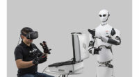 KDDIなど、Telexistence技術を活用した遠隔操作ロボットの量産型プロトタイプ「MODEL H」を発表
