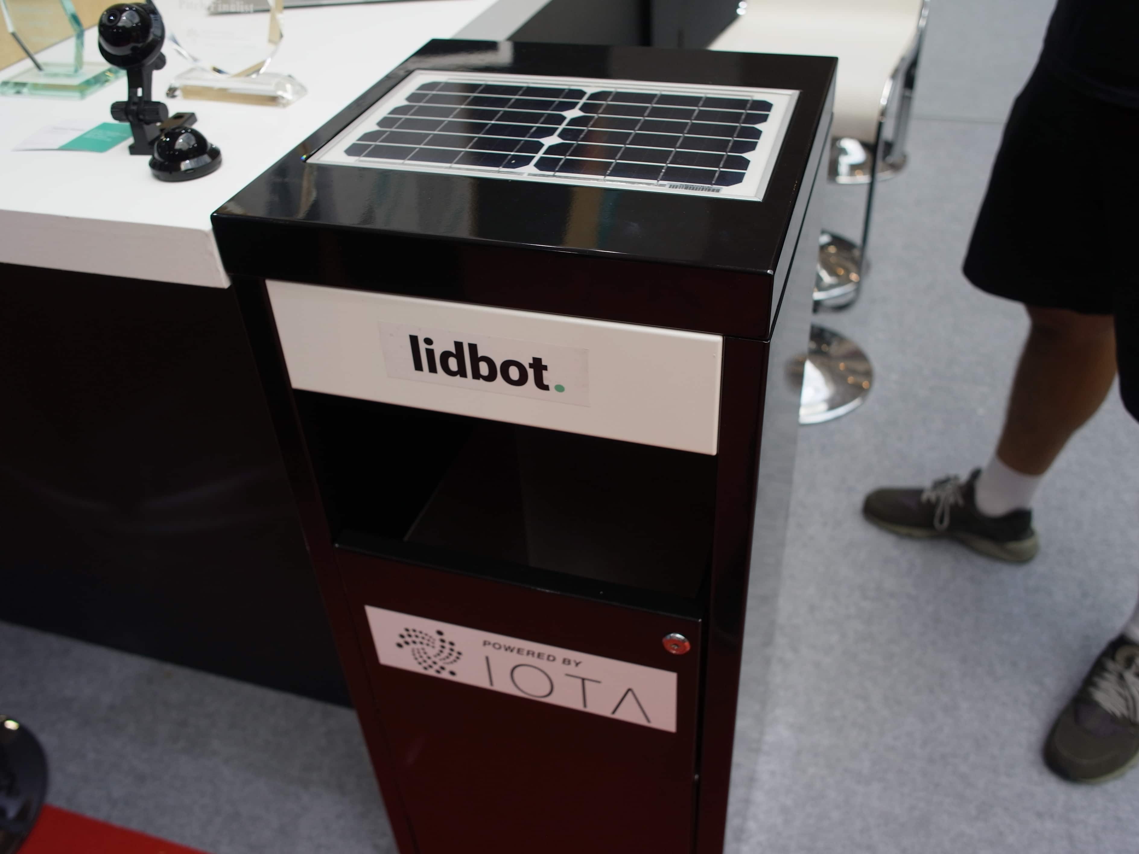 ゴミ箱の替え時を教えてくれる「lidbot」　ーCOMPUTEX2019レポート６