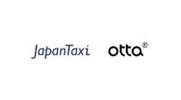 JapanTaxiとottaが資本業務提携、タクシー活用見守りサービスの展開加速と「AI危険予測サービス」を開発