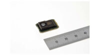 三菱電機、人・物の識別や行動把握を実現するサーマルダイオード赤外線センサー「MelDIR（メルダー）」を発売