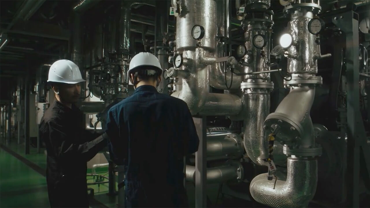 日立、現場の振り返りをAIが支援し知見を定着させる新技術を開発 知識定着スコアを約70％向上