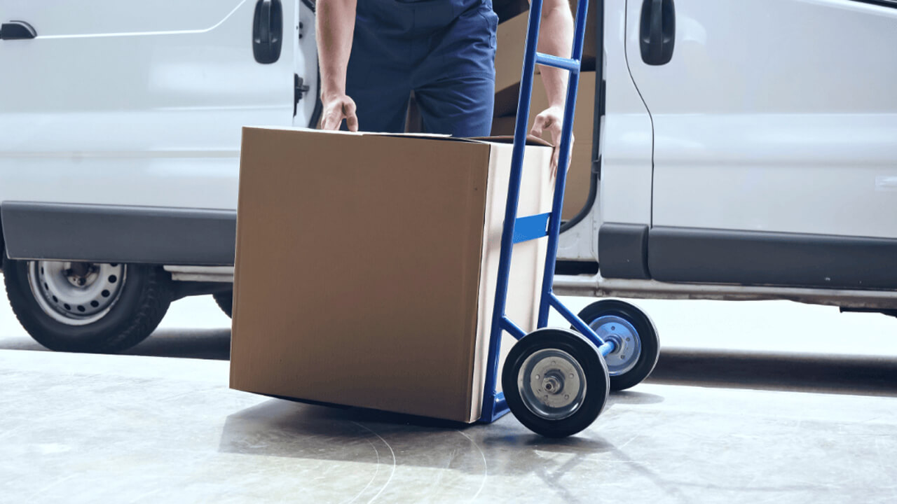 NTTロジスコ、医療機器物流の属人化を解消する「返却AIシステム」を導入