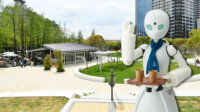 オリィ研究所、分身ロボット「OriHime」を遠隔操作し接客を行う「分身ロボットカフェDAWN ver.β」を神戸で実施