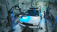 Hyundai、全電気式ロボットタクシー「IONIQ 5」を新イノベーションセンターシンガポールで量産開始