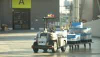 eve autonomy・ヤマハ発動機・ティアフォー、屋外対応型自動搬送サービス「eve auto」を提供開始