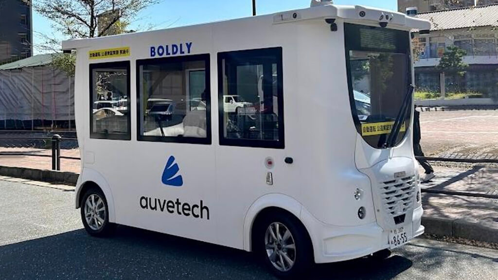 BOLDLY、自動運転レベル4対応の自動運転EV「MiCa」を公道で実証運行