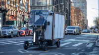Honda、ラストマイル配送における配送用電動マイクロモビリティ「Fastport eQuad」のプロトタイプを発表