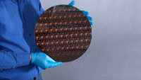 IBM、2nmプロセスを用いた半導体チップを開発