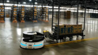 LexxPluss、台車自動けん引ソリューション「LexxTug」がカートラックの自動搬送に対応