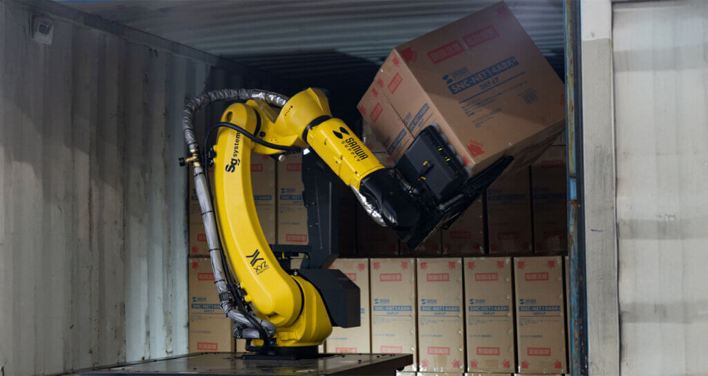 SGシステムとサンワサプライ、東日本での実運用を踏まえAI荷降ろしロボットを西日本拠点に導入