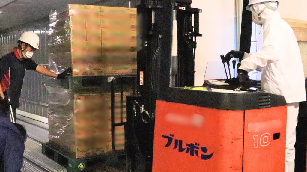 ブルボン、Hacobuのトラック予約受付サービスを全15拠点へ導入しデータ起点の業務効率化と継続的な改善へ