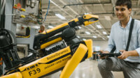 JLR、AIを活用して検査するボストン・ダイナミクスの犬型ロボット「ROVER」をEV製造・テスト施設に採用