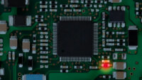 LeapMind、定額制エッジAI外観検査ソフトウェア「Findra」を開発
