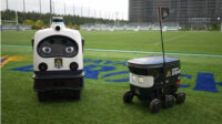 NTT Sports XとNTT Com、複数メーカの自動走行ロボットを管制できる「RobiCo」を用いラグビー場の管理・運営を開始