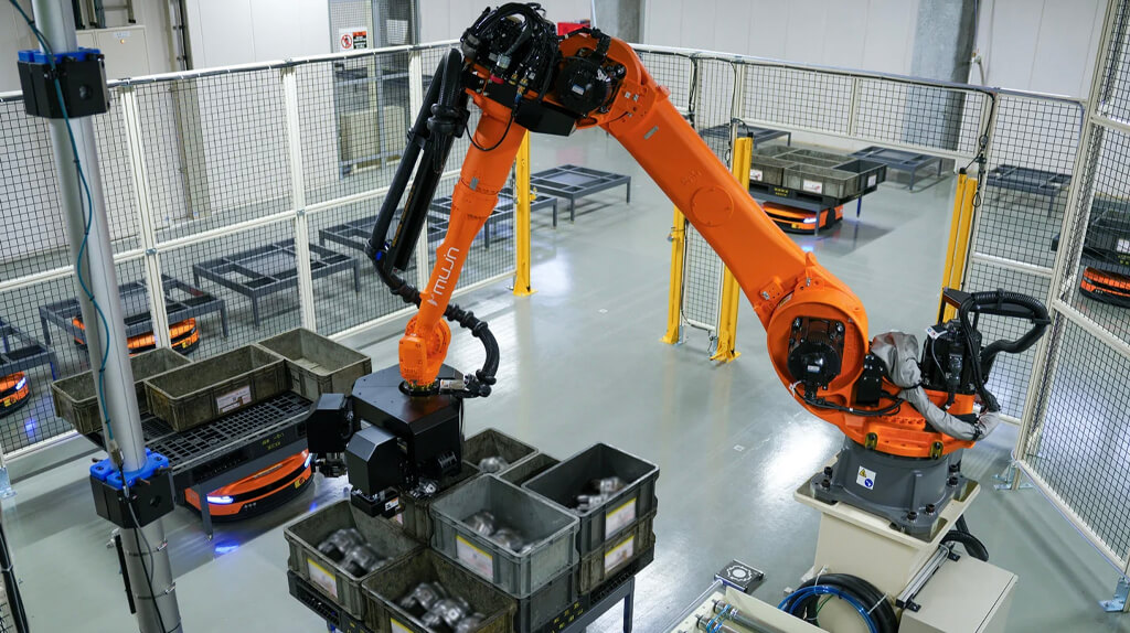 三五、Mujinの知能ロボット群とデジタルツイン技術で工場物流のコスト削減を実現