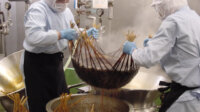 トライエッティングと平松食品、製造・販売業における生産計画をAIで最適化