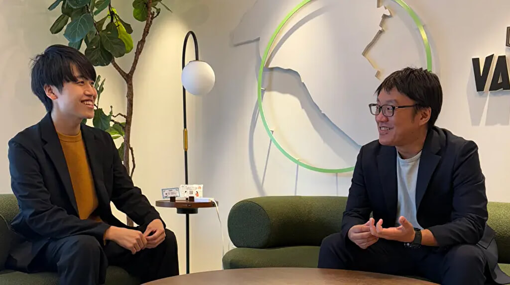 大分銀行、アンドドットのAI議事録サービス「Geasy」導入で月間80時間超の工数を削減