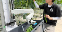 AGRIST、キュウリ収穫ロボットをタカミヤの愛菜羽生農場に導入