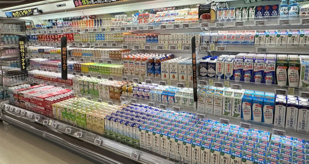 サミット、AI需要予測で日配品の納品リードタイムを2日へ延長 食品ロスと物流課題を削減