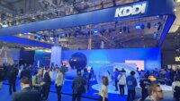 無印良品と取り組むバーチャル試着体験を展示するKDDI　ーMWC2024レポート７