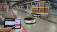 佐川急便「Xフロンティア」に自律走行型、自動搬送ロボット導入
